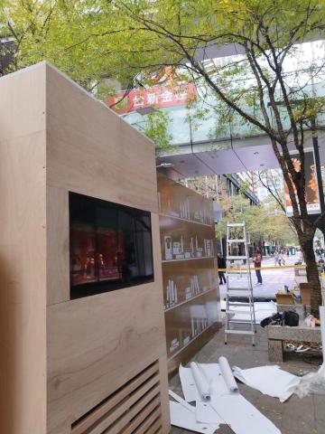 周昆興 - 快閃店燈源配置工程（施工中）