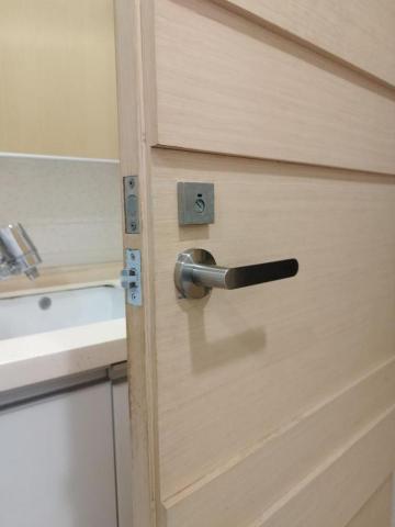 周昆興 - 浴室門把手更新工程（完成）