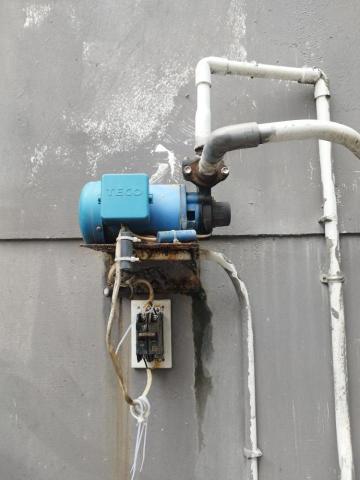 周昆興 - 抽水馬達漏水及電源開關修繕工程（前）