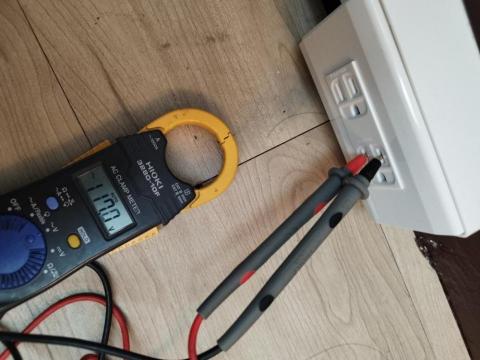 周昆興 - 電源插座線路配置工程（完成）