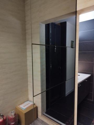 周昆興 - 玻璃鏡面櫃門修繕工程（完成）