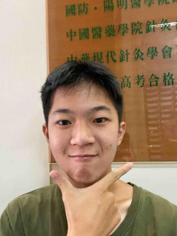 提供dcard土木服務的專家蔡秉均