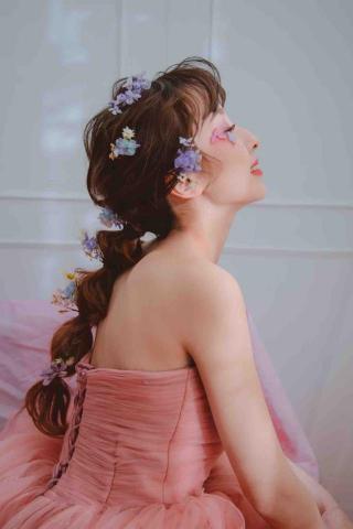 新秘琪拉拉 - 個人寫真梳化作品