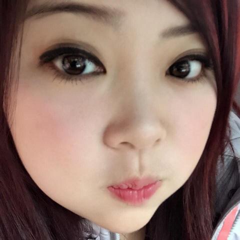 提供所得稅信用卡服務的專家Yiling