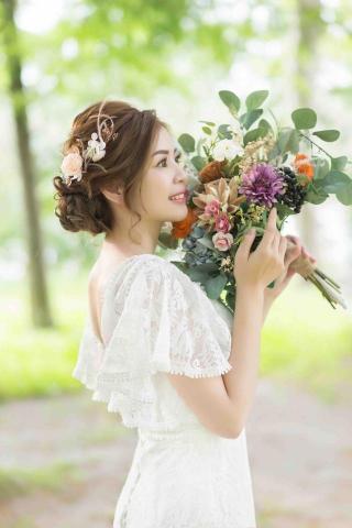 新秘琪拉拉 - 婚紗外拍梳化