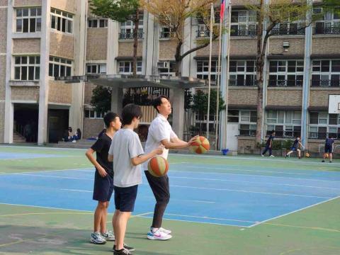 蔡宗旻 - 民權國中籃球課
