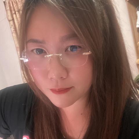 提供照護員服務的專家岑岑