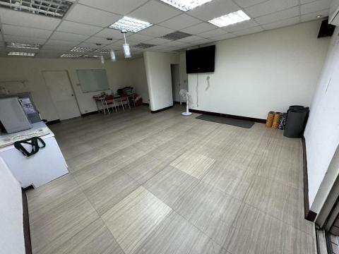 欣毅工程行 - 拆除輕鋼架施工前照1.