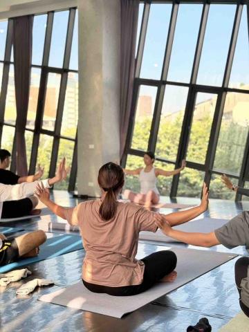 Thia Yoga 辛亞瑜伽 - 