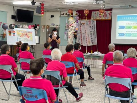 Hao-Min Kao - 社區健康講座