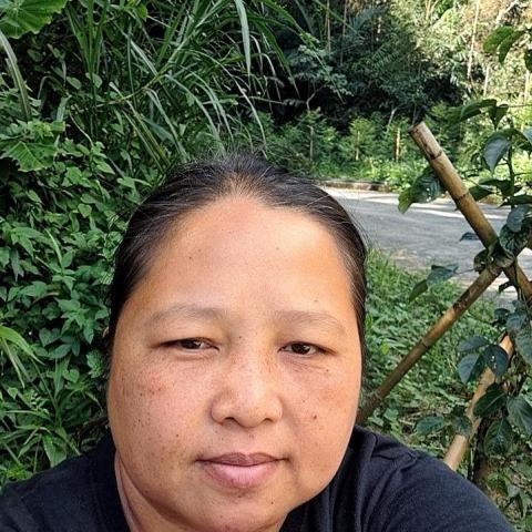 提供寄送機車服務的專家柳萱雲