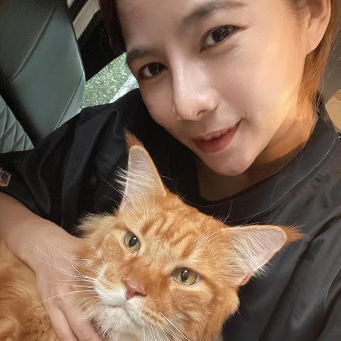 提供77服務的專家黃婕芸