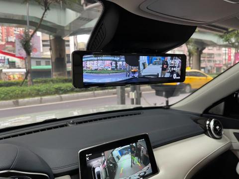 風神汽車影音 - 2024 MG HS
快譯通 M989S