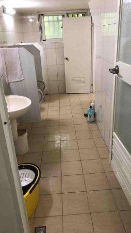 綋聖 - 12/26打掃寺廟一樓廁所