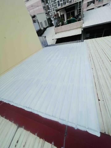 嘉禾工程行 - 鐵皮屋頂上漆