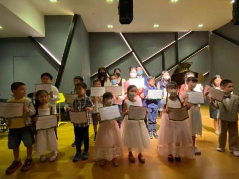 雙語音樂教學/鋼琴小提琴中提琴𝄞夏琳導師 - 三位老師的學生聯合音樂會