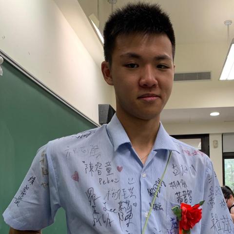 提供北投高中服務的專家李昱賢