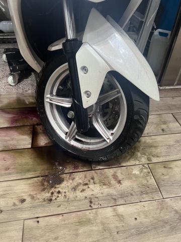 志隆 - 輪框 碟盤 剎車卡鉗去除鉄粉，給制動力滿滿安全！