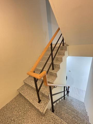 盛原金屬有限公司 - 彰南路
黑鐵扁鐵+桂蘭木扶手