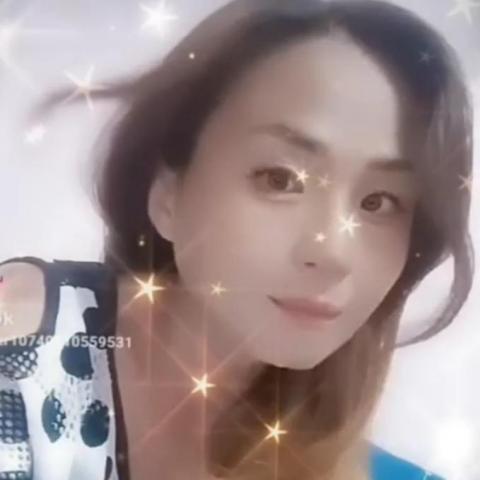 提供台南新秘niniko服務的專家林雅慧