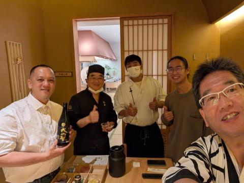 Kai - 日本酒造社長來台時受聘擔任一日隨行翻譯。