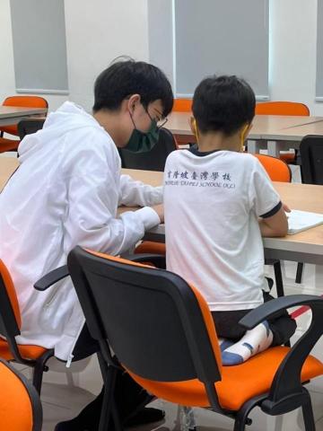 鄭丞展 - 教學經驗