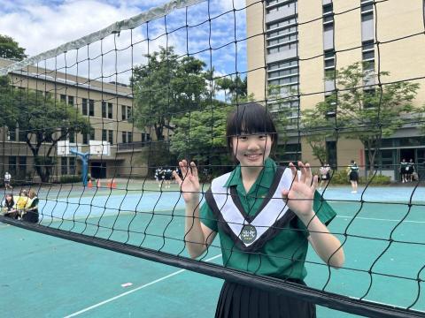 Nicole - 高中畢業典禮照片