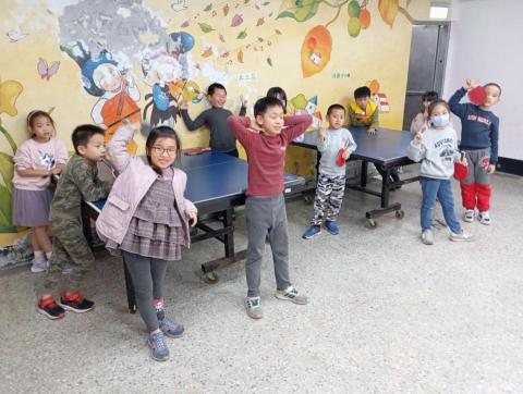 專業桌球教學 - 社團同學