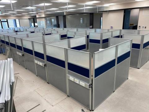 6G快速搬家 - 中和辦公傢俱OA屏風桌回收 + 拆搬。