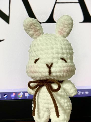 嘎如 - 兔子玩偶