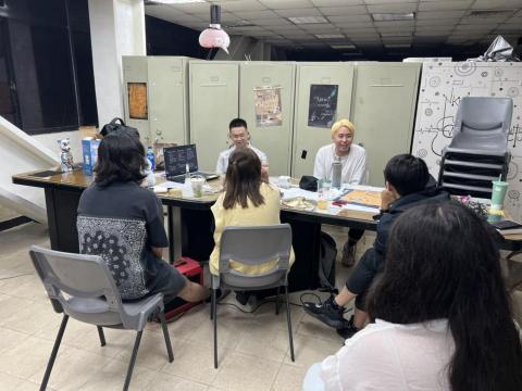 陳老師 - 大學社團課-歌唱教學