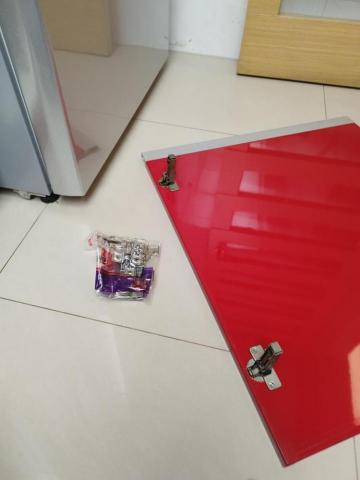 周昆興 - 櫃門鉸鏈修繕工程（前）