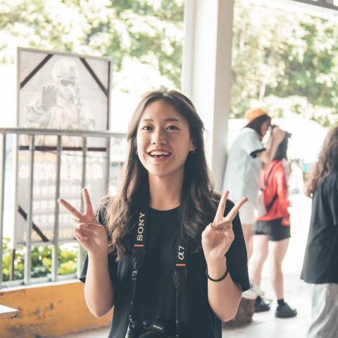 提供攝影燈服務的專家陳嘉婕