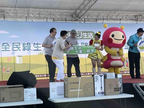 威秀藝能☆婚禮企劃/婚禮樂團/春酒尾牙/各式活動主持 - 