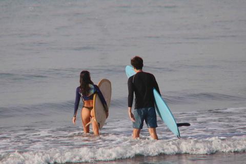 mermaid_surf_swim_studio - 衝浪一對一教學