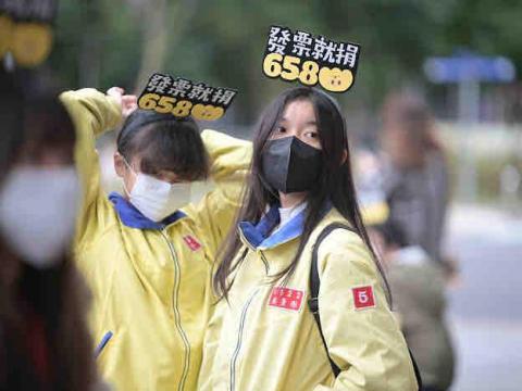 攝相豬 -  攝相豬 -