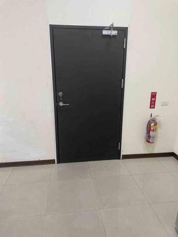 啊維 - 工廠新增60A防火門一組