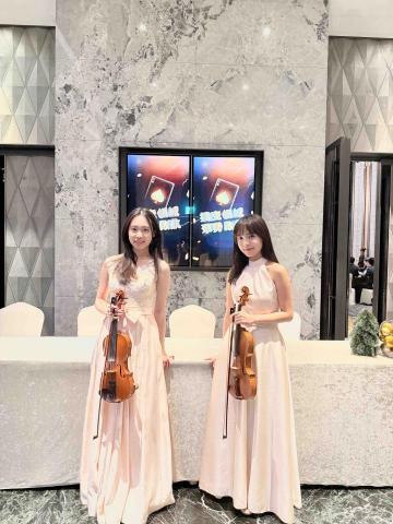 Renny小提琴 朵玥樂團 - 雙小提琴尾牙桌邊演出