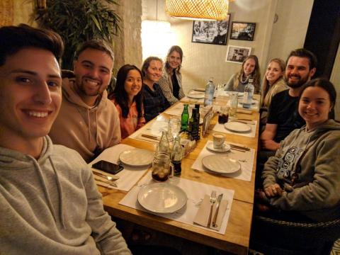 Whitney - 學習語言的關係，有機會到不同地方唸書、認識許多不同國家的朋友