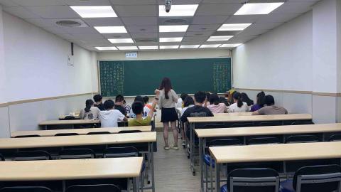 周庭安 - 曾經在補習班擔任輔導老師