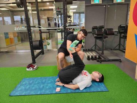 Kiwi 健身教練｜整復師｜居家運動｜私人訓練 - 視障及肢障服務課程