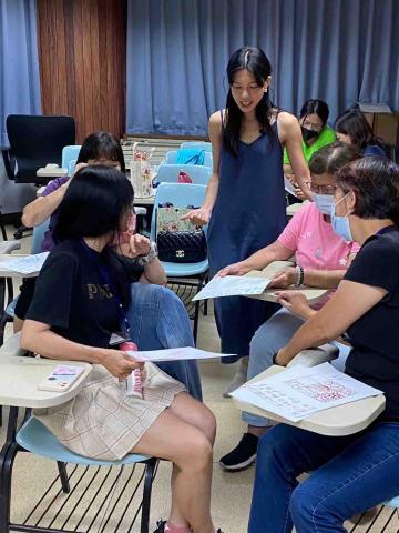 Chen PinNi - 少輔會志工身體課程