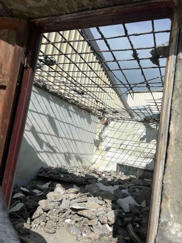 順富工程行（居家修繕》 - 梯屋rc樓板打穿側面拉皮「2」