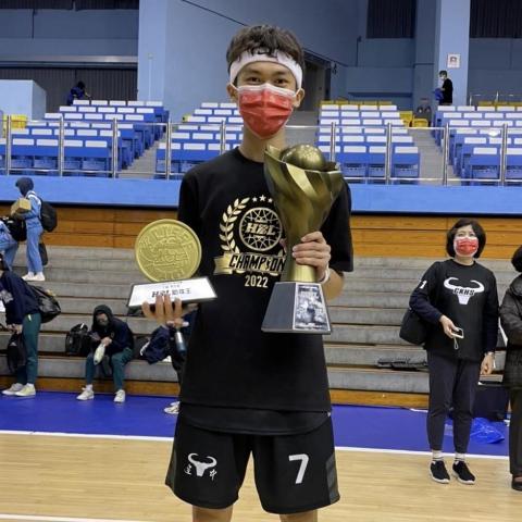 Boyi Chen - 乙級冠軍