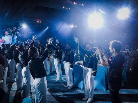 動堂堂錄影工作室 - 2017、2018獲得新娘物語雜誌票選百大婚禮人殊榮、700餘場婚禮錄影拍攝經驗