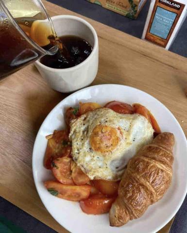 俞俞鈴 - 最喜歡做早午餐