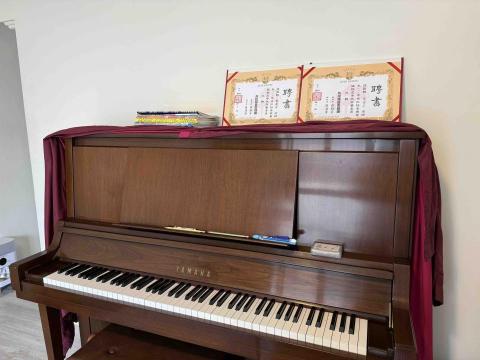 黃老師 長笛🪈鋼琴🎹演奏教學 - 日本原木琴，給學生最好狀態的琴上課