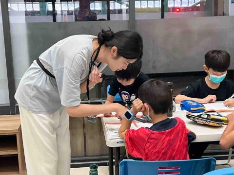 蔡恩美 - 帶營隊