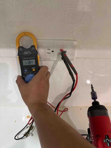 滐裕水電科技工程-Ryan - 廚房插座更換 滐裕水電科技工程-Ryan - 廚房插座更換