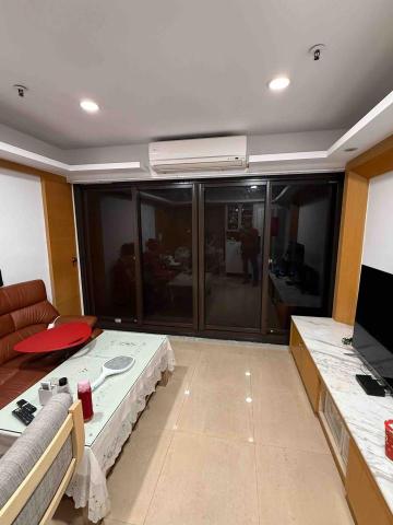 阿坤安居門窗 - 落地窗乾式施工，以不動到現有舊框為主，進行包覆式安裝。